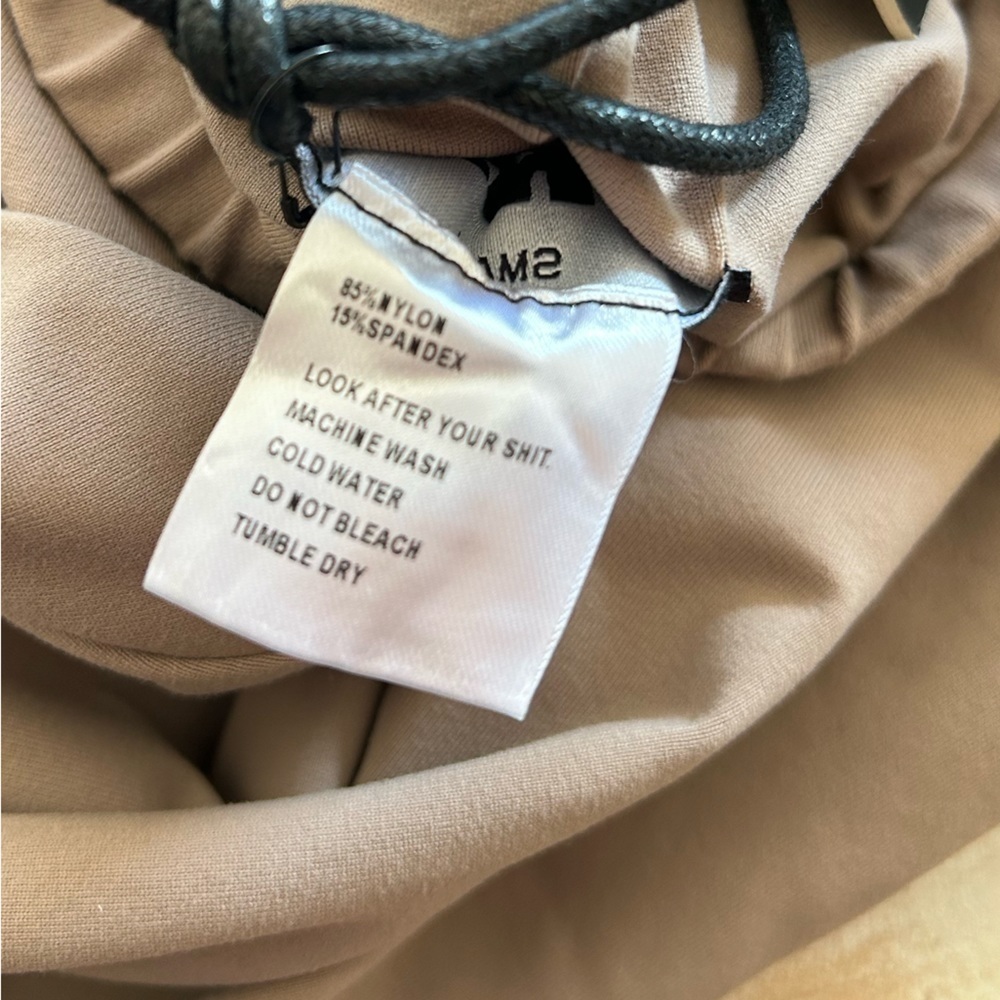 PRIX Cut Out Leggings - Picture 7 of 8